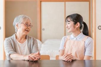 写真：【事例】ヘルパーの服薬確認で体調が安定したE様